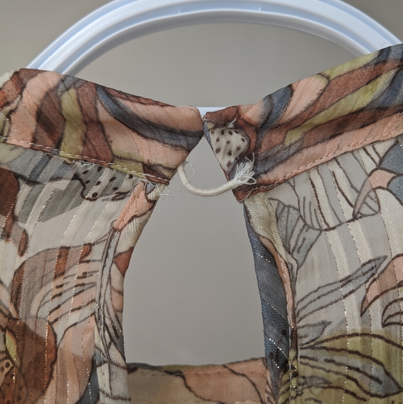 Embroidered Floral Print Blouse - Picture 13 of 13